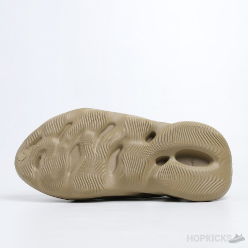 yeezy foam ochre sizing